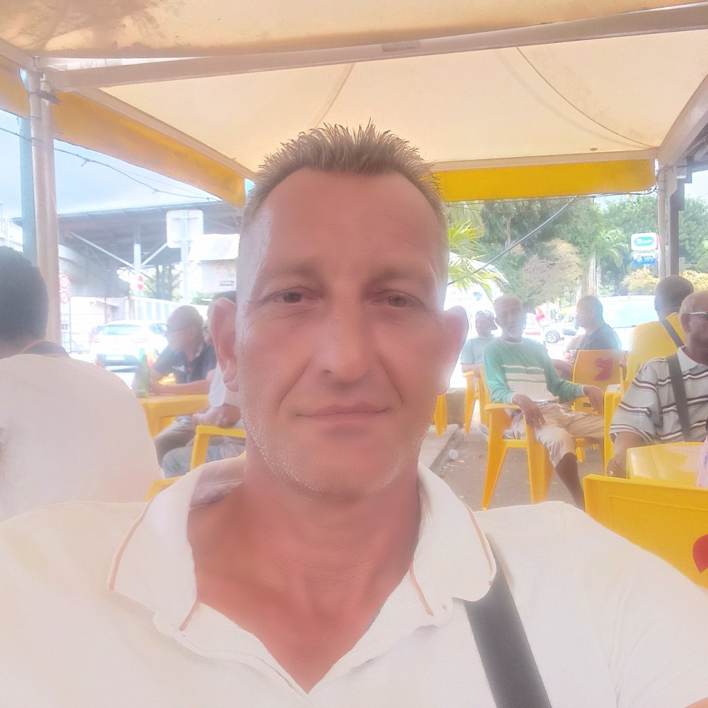 Cliquez sur la photo pour l'afficher en taille réelle