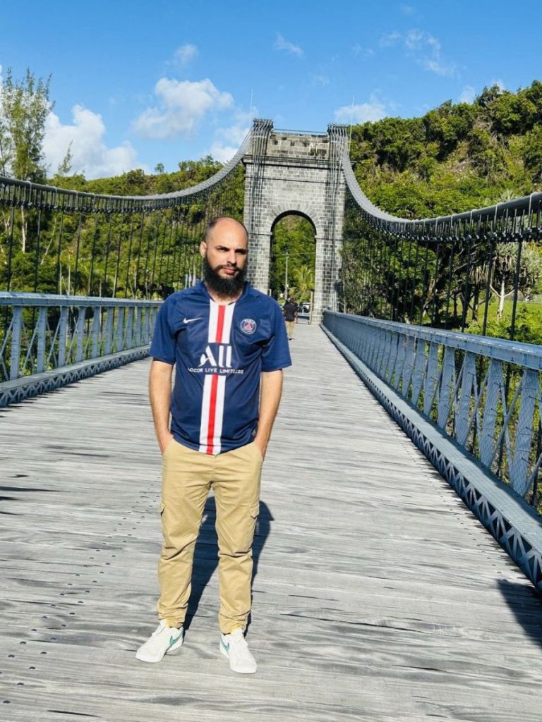 Cliquez sur la photo pour l'afficher en taille réelle